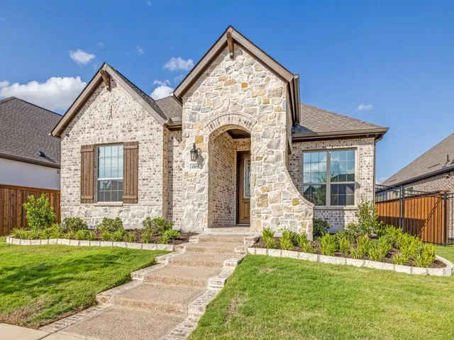 $500,000 | 4805 Blackhawk Green Court, Arlington, TX 76005