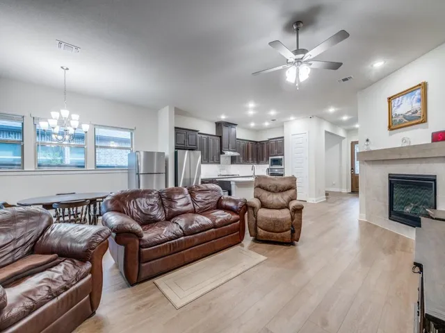 $500,000 | 4805 Blackhawk Green Court, Arlington, TX 76005