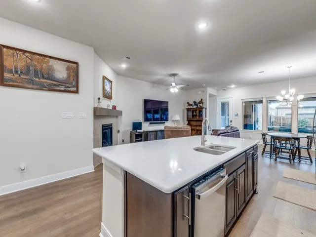 $500,000 | 4805 Blackhawk Green Court, Arlington, TX 76005