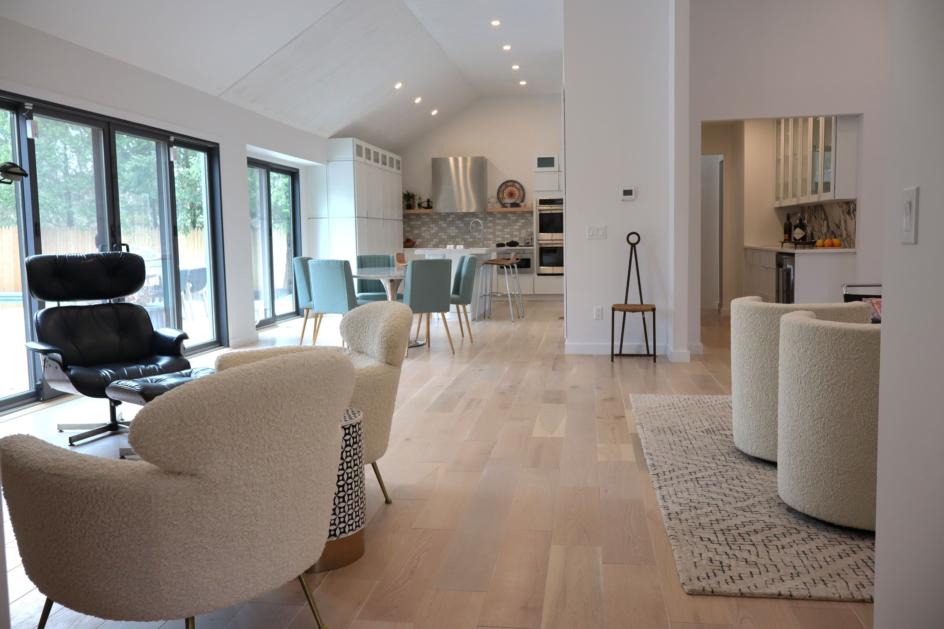 10 Hampton Street Westhampton Beach, NY 11978 - Photo 6 of 17