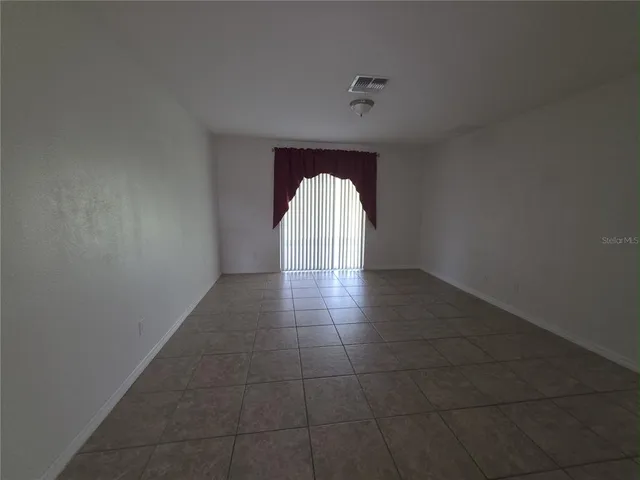 $1,850 | 727 Lake Douglas Drive, Groveland, FL 34736