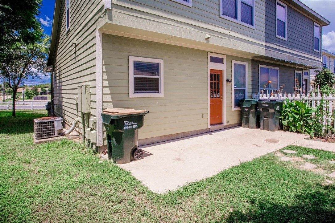 145 Michaelis Road, Unit A Kyle, TX 78640 - Photo 27 of 32 Gallery Image 27