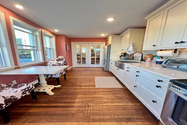 a large kitchen with lots of counter top space