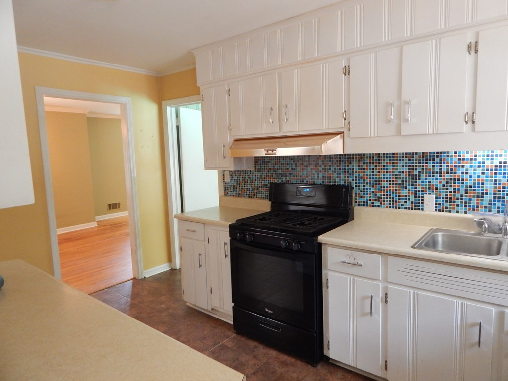 3126 Oxford Road Augusta, GA 30909 - Photo 8 of 33