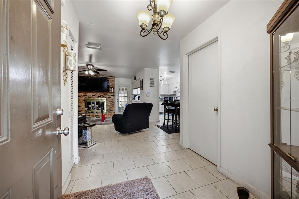 7212 Southwest 18 Place Gainesville, FL 32607 - Photo 3 of 25