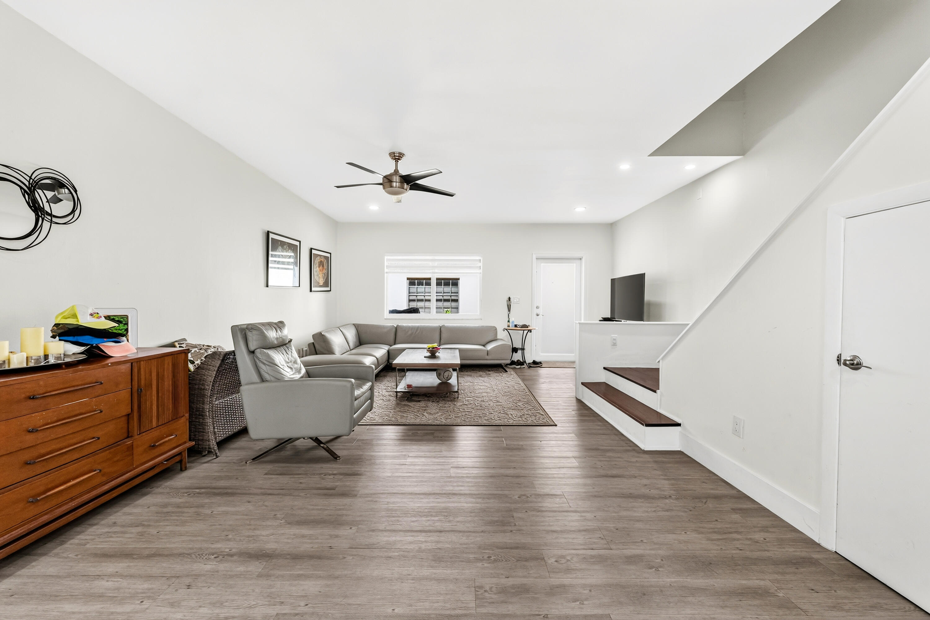 8956 Collins Avenue, Unit 4 Surfside, FL 33154 - Photo 13 of 34 DSC04554