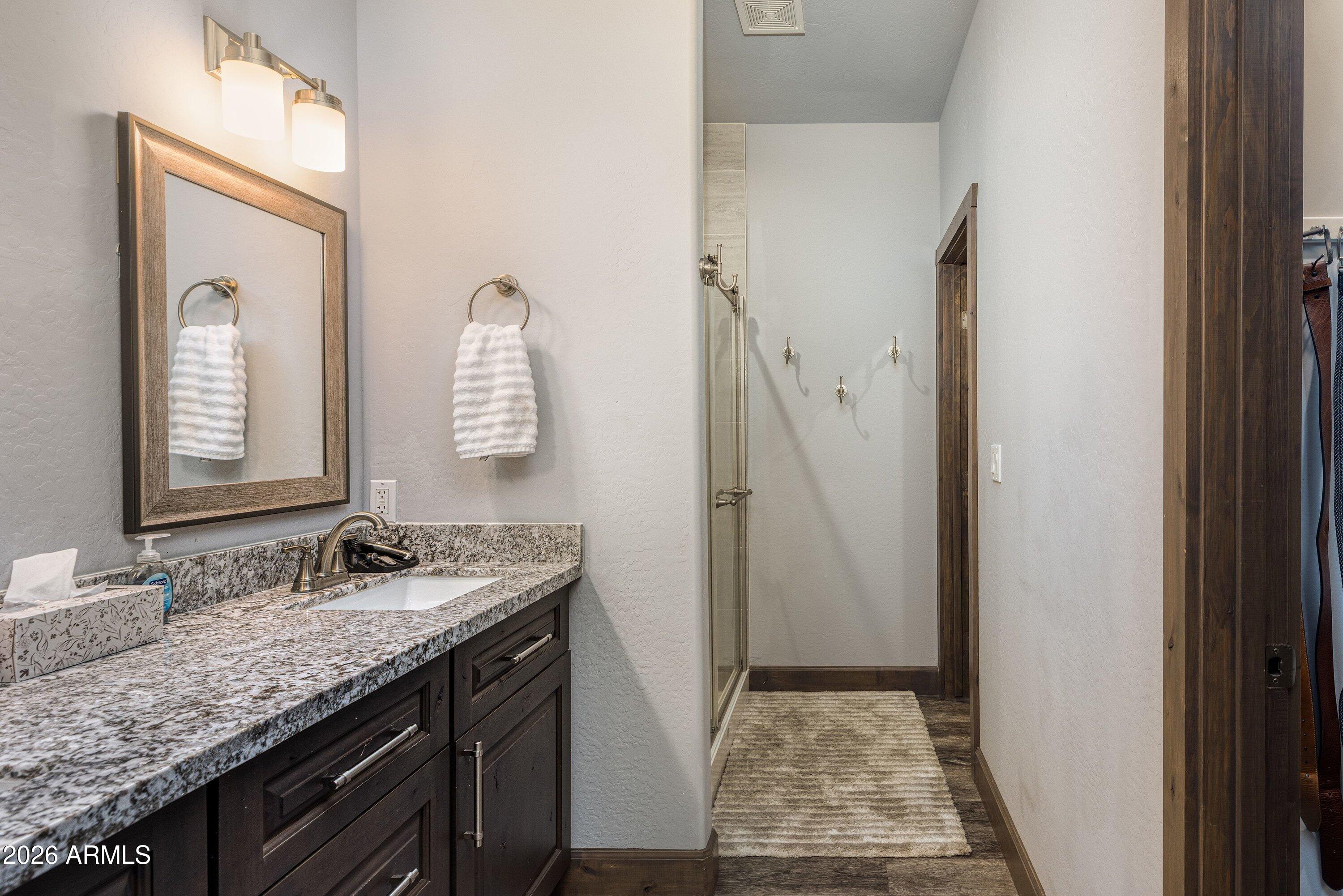 2940 West Villa Loop Show Low, AZ 85901 - Photo 12 of 28 Primary Bathroom