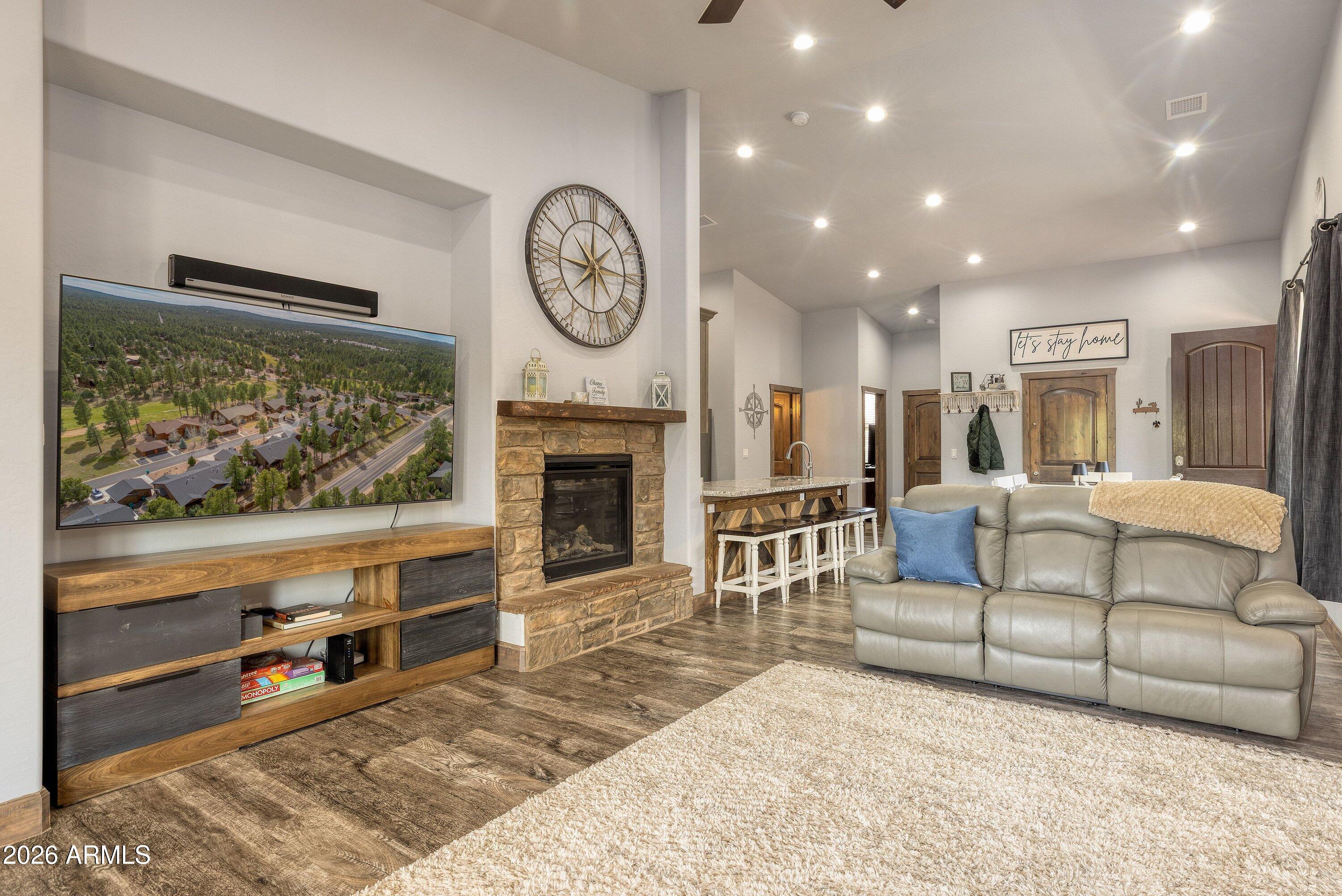 2940 West Villa Loop Show Low, AZ 85901 - Photo 6 of 28 2940 W Villa Loop, Show Low