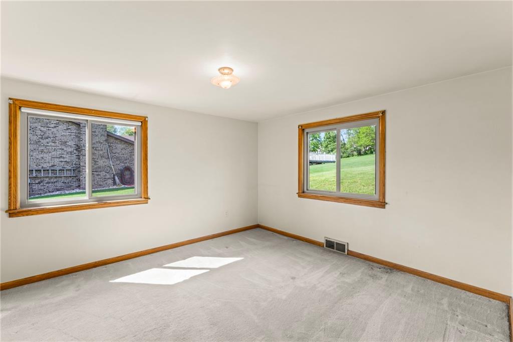 1484 Nine Eighty Road Canonsburg, PA 15317 - Photo 14 of 33 Main floor Primary Bedroom 1484 Nine Eighty Road