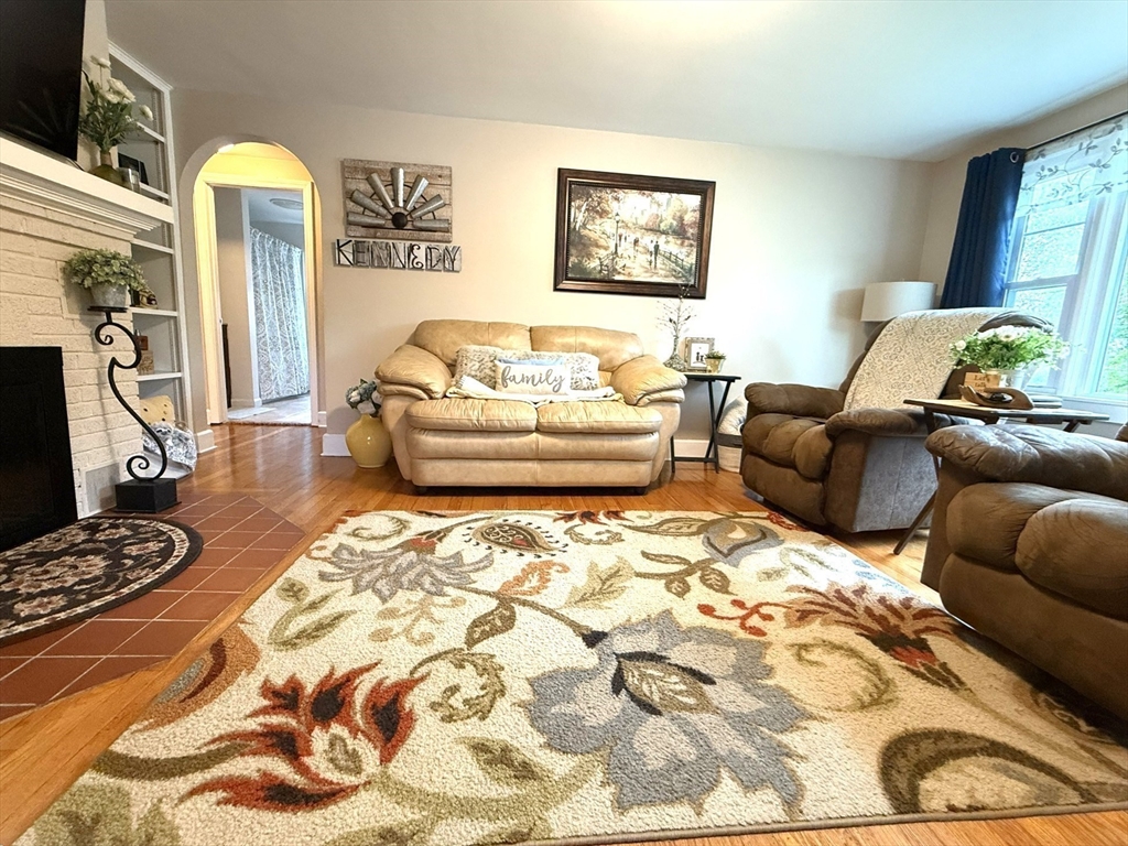 4 Perryville Road Webster, MA 01570 - Photo 19 of 42 Gallery Image 19