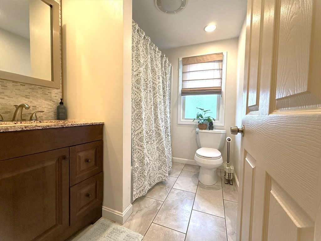 4 Perryville Road Webster, MA 01570 - Photo 23 of 42 Gallery Image 23