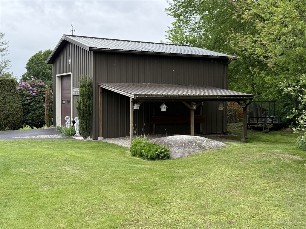 4 Perryville Road Webster, MA 01570 - Photo 6 of 42 Gallery Image 6