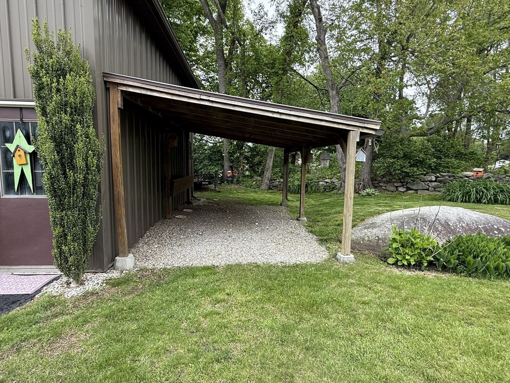 4 Perryville Road Webster, MA 01570 - Photo 7 of 42 Gallery Image 7