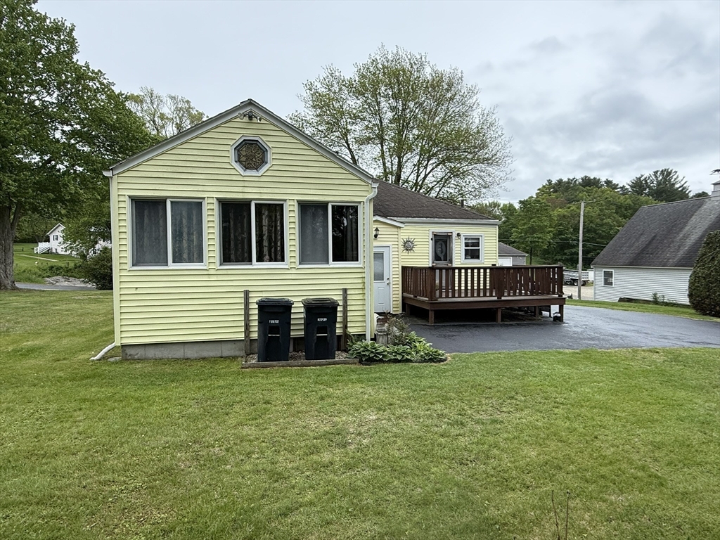 4 Perryville Road Webster, MA 01570 - Photo 9 of 42 Gallery Image 9