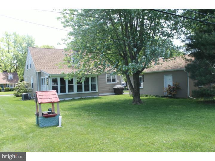 411 Burton Road Oreland, PA 19075 - Photo 5 of 25 Exterior Back