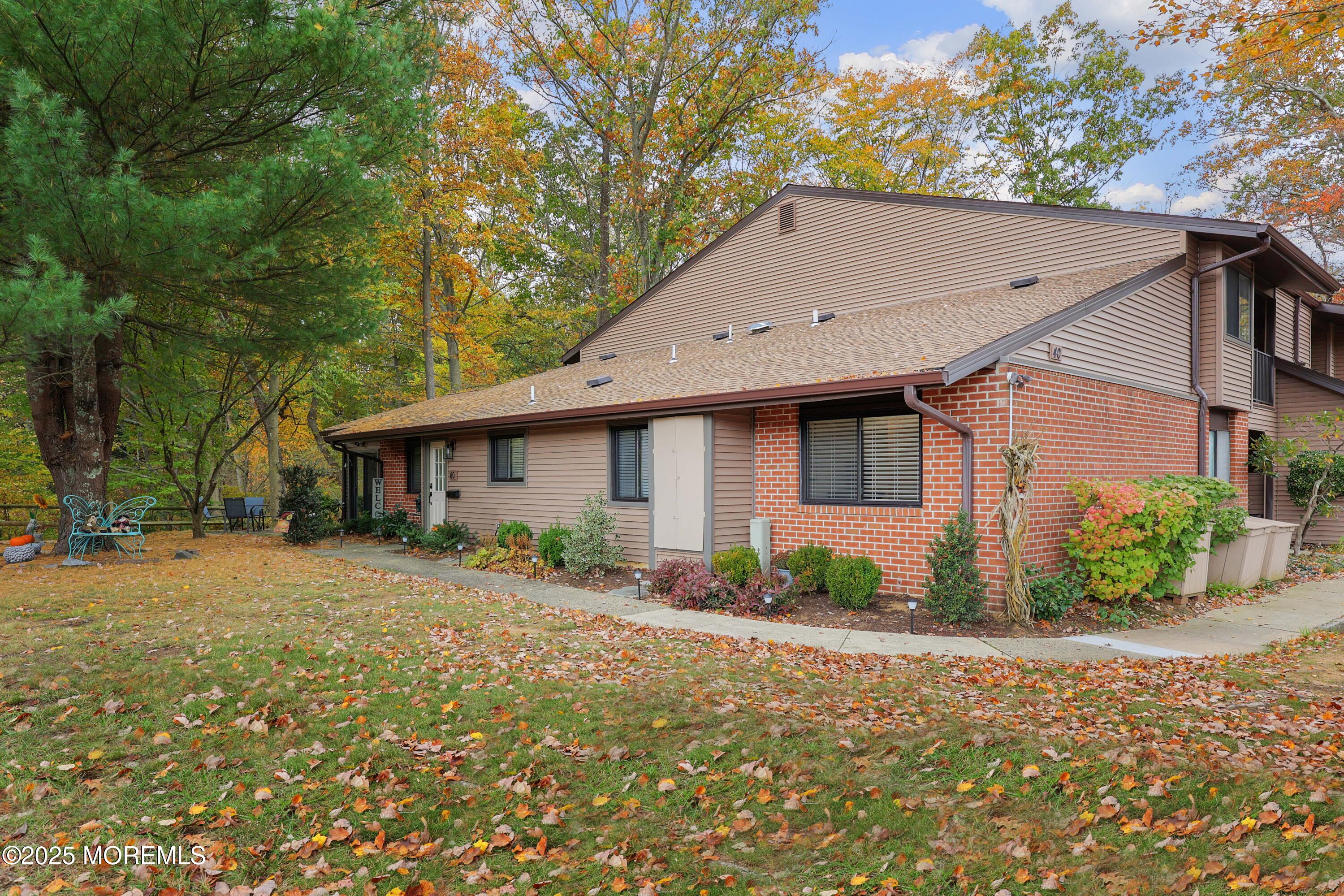 a house view with a outdoor space