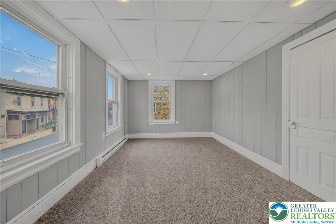 313 Main Street Slatington, PA 18080 - Photo 38 of 73 A versatile room awaits, offering ample space for personalized arrangements and everyday living.