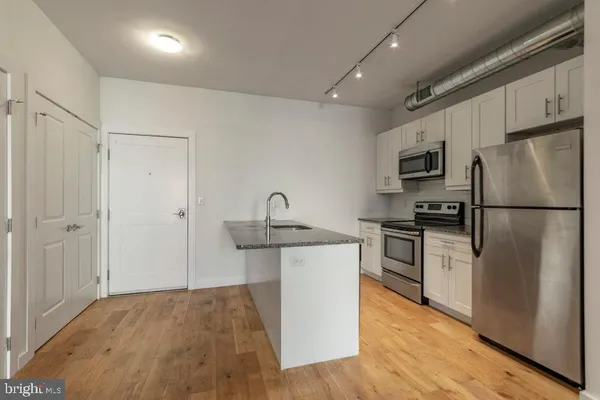 $2,154 | 224 Church Street, Unit 406, Philadelphia, PA 19106