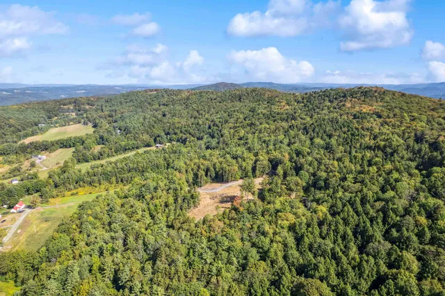 $399,000 | 1985 Gee Hill Road, Royalton, VT 05068