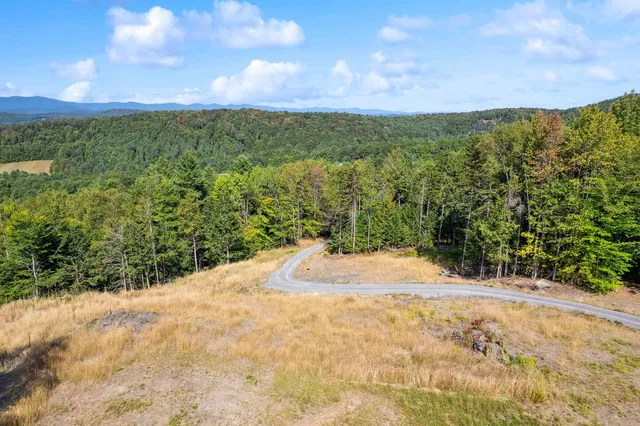 $399,000 | 1985 Gee Hill Road, Royalton, VT 05068