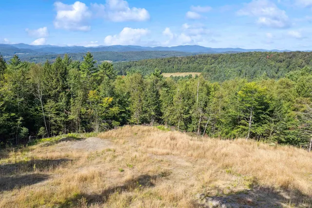 $399,000 | 1985 Gee Hill Road, Royalton, VT 05068
