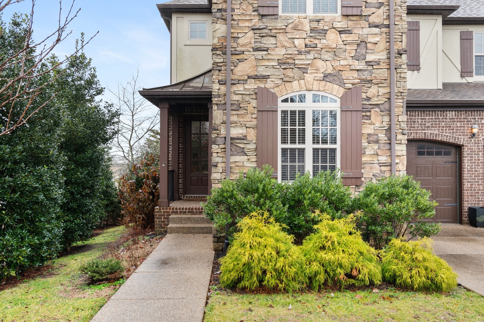 336 Rafferty Court Franklin, TN 37064 - Photo 3 of 58 Gallery Image 3