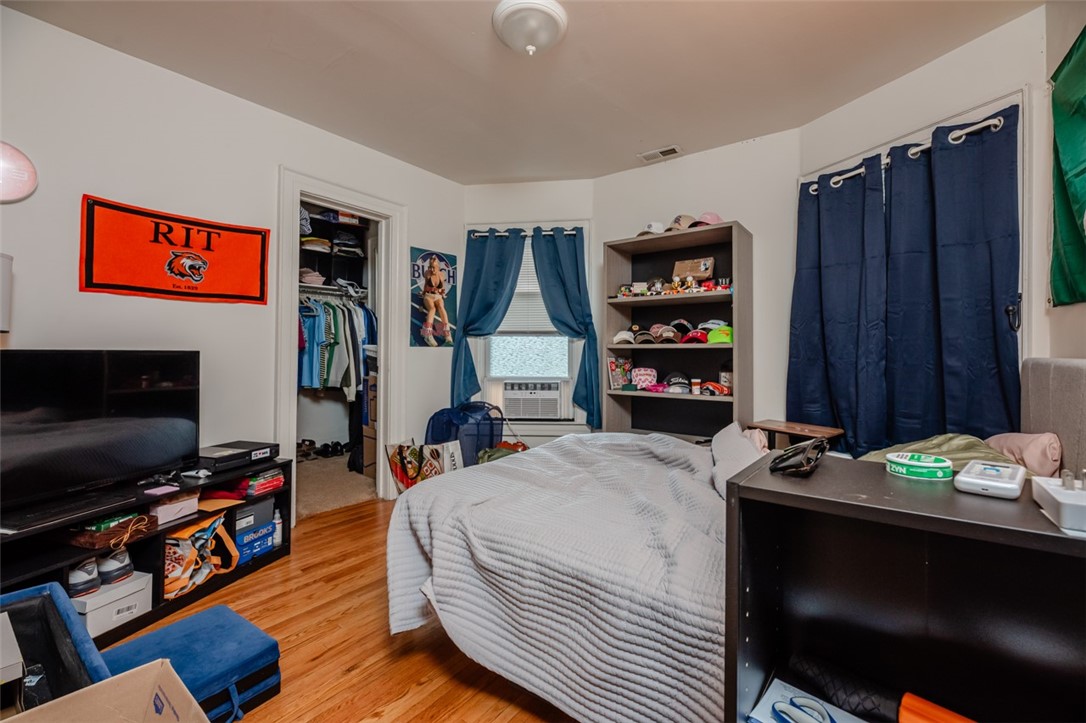 39 Oxford Street Rochester, NY 14607 - Photo 11 of 49