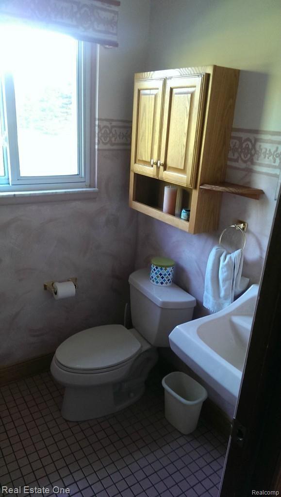 15955 Hough Road Allenton, MI 48002 - Photo 17 of 18 015 Half Bath.jpg