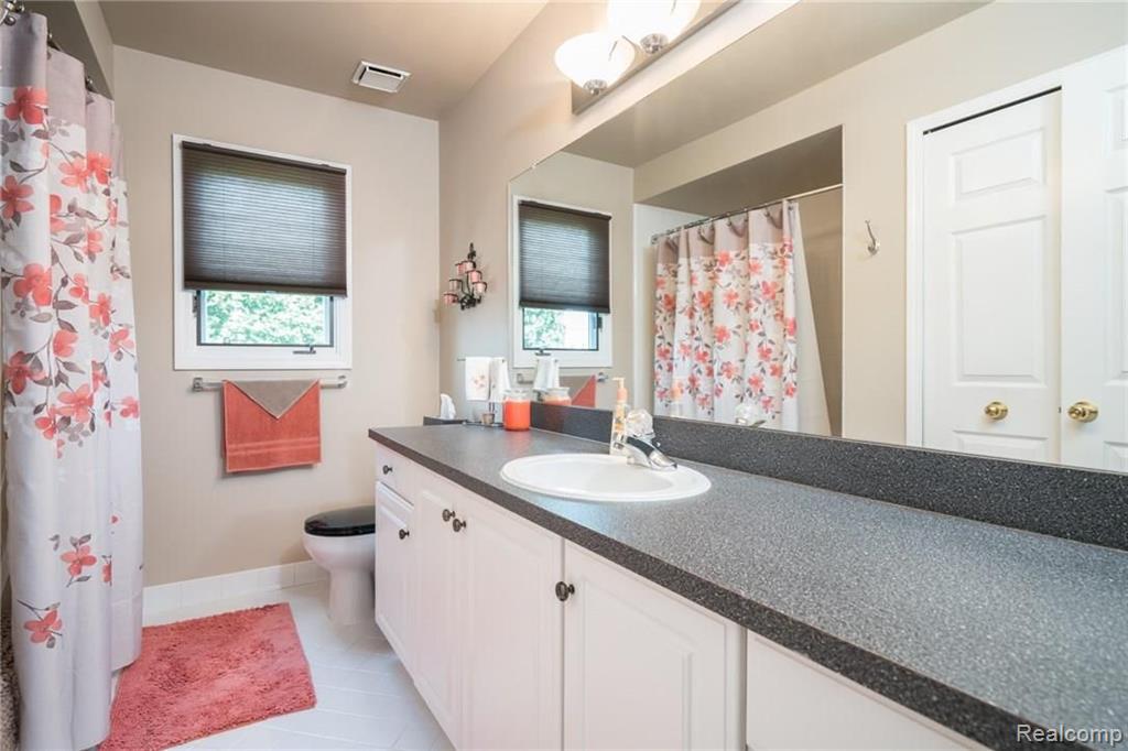 52110 Boland Road Chesterfield, MI 48047 - Photo 20 of 40