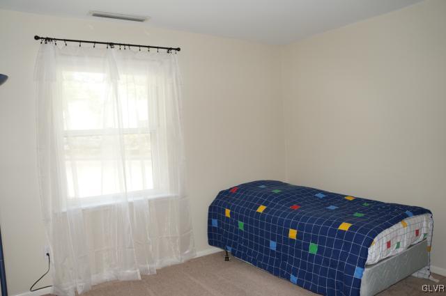 341 Spring Street, Unit B Bethlehem, PA 18018 - Photo 9 of 14 Gallery Image 9