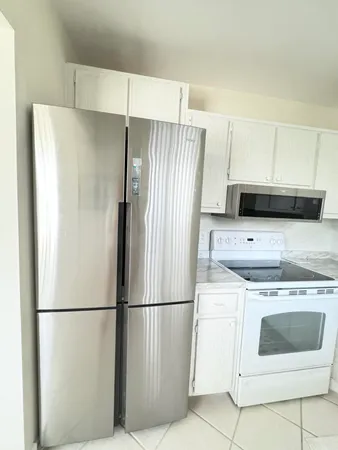 $1,500 | 2880 Lake Osborne Drive, Unit 205, Lake Worth Beach, FL 33461