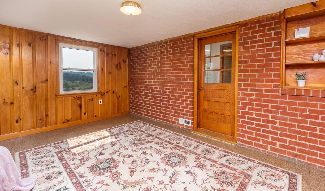 1086 Old Farm Road Lexington, VA 24450 - Photo 29 of 73 Gallery Image 29