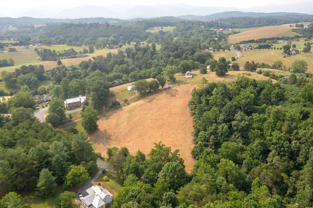 1086 Old Farm Road Lexington, VA 24450 - Photo 65 of 73 Gallery Image 65