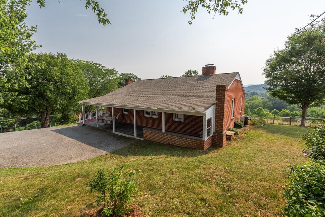 1086 Old Farm Road Lexington, VA 24450 - Photo 7 of 73 Gallery Image 7