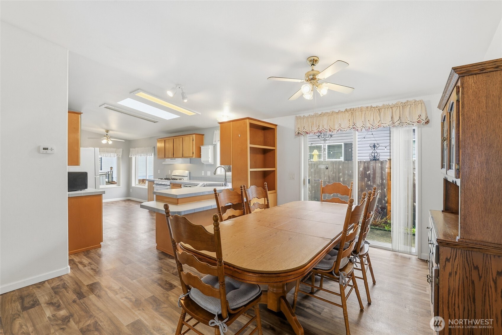 15400 Southeast 155th Street, Unit 49 Renton, WA 98058 - Photo 8 of 39 Gallery Image 8