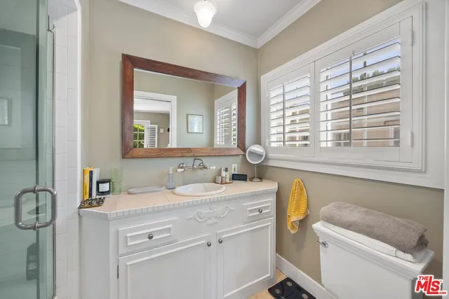 $1,699,999 | 749 North Crescent Heights Boulevard, Los Angeles, CA 90046