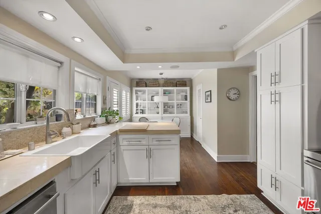 $1,699,999 | 749 North Crescent Heights Boulevard, Los Angeles, CA 90046