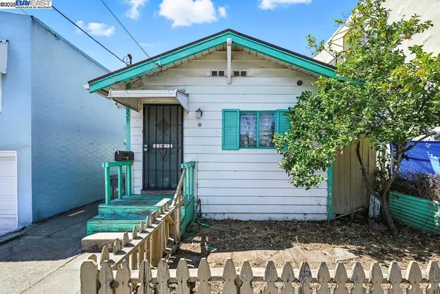 $299,000 | 3229 Star Avenue, Oakland, CA 94619