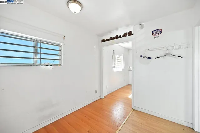 $299,000 | 3229 Star Avenue, Oakland, CA 94619