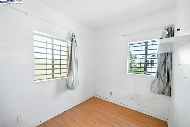 $299,000 | 3229 Star Avenue, Oakland, CA 94619