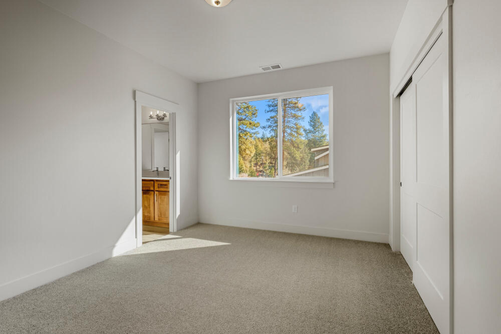 1092 Timber Ridge Loop Klamath Falls, OR 97601 - Photo 72 of 79