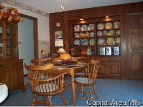 2444 Arnold Road Jacksonville, IL 62650 - Photo 10 of 11