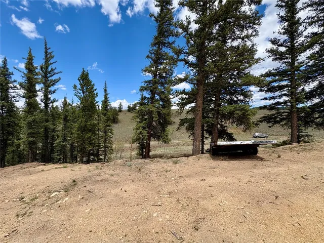 a view of a snow in the yard