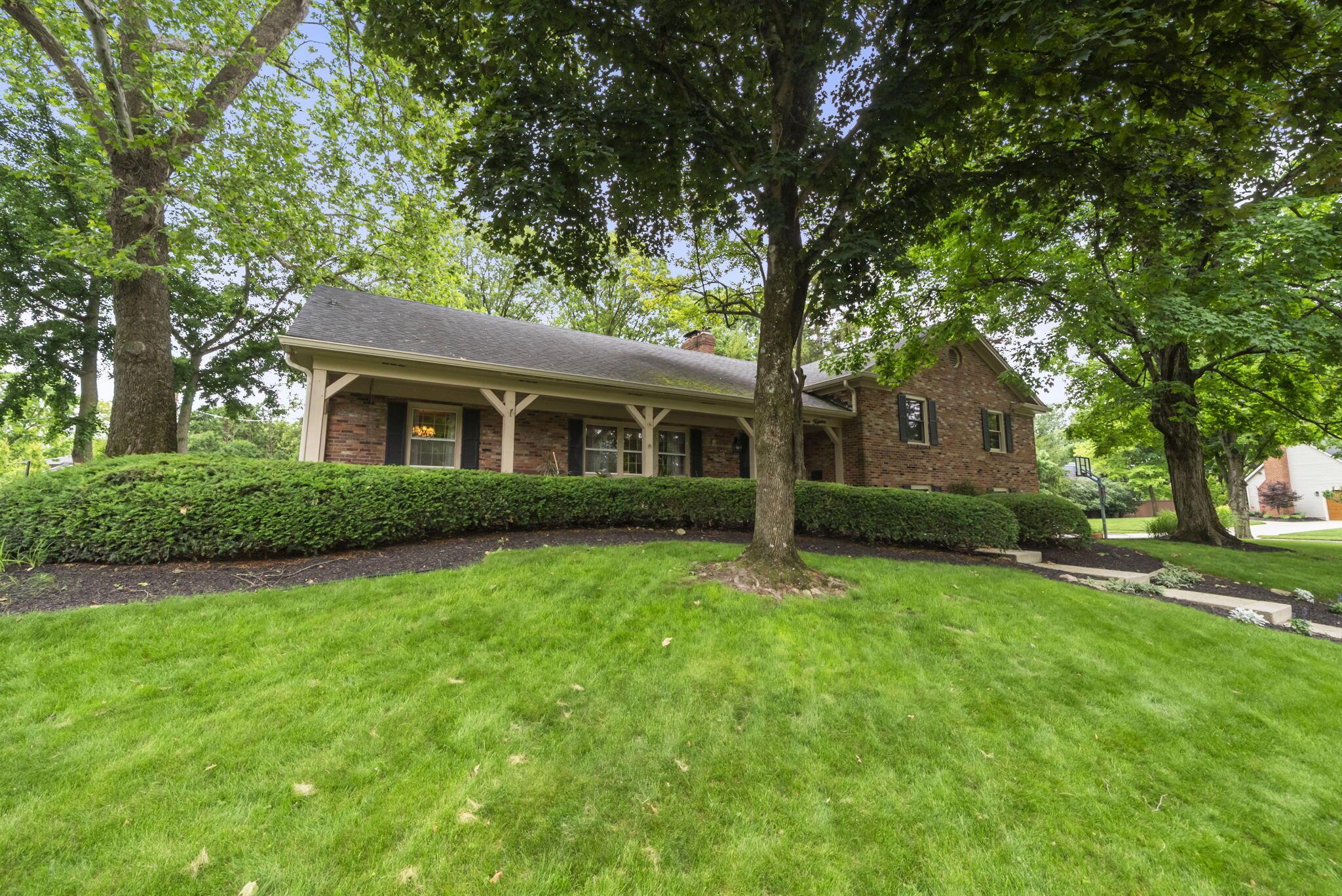 2315 Haverford Road Columbus, OH 43220 - Photo 2 of 99