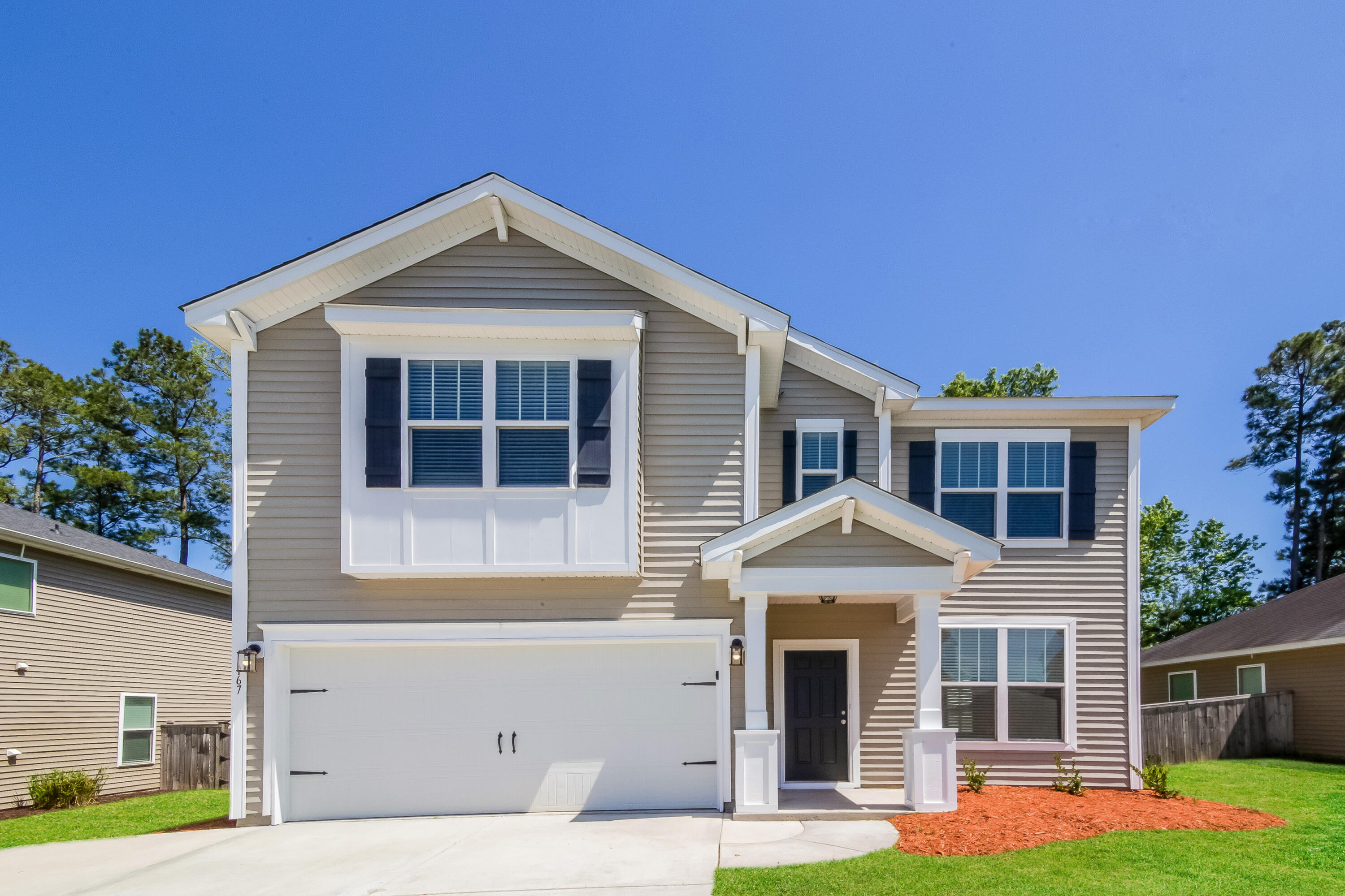 1006663.167 Meadow Wood Road - Front Vie