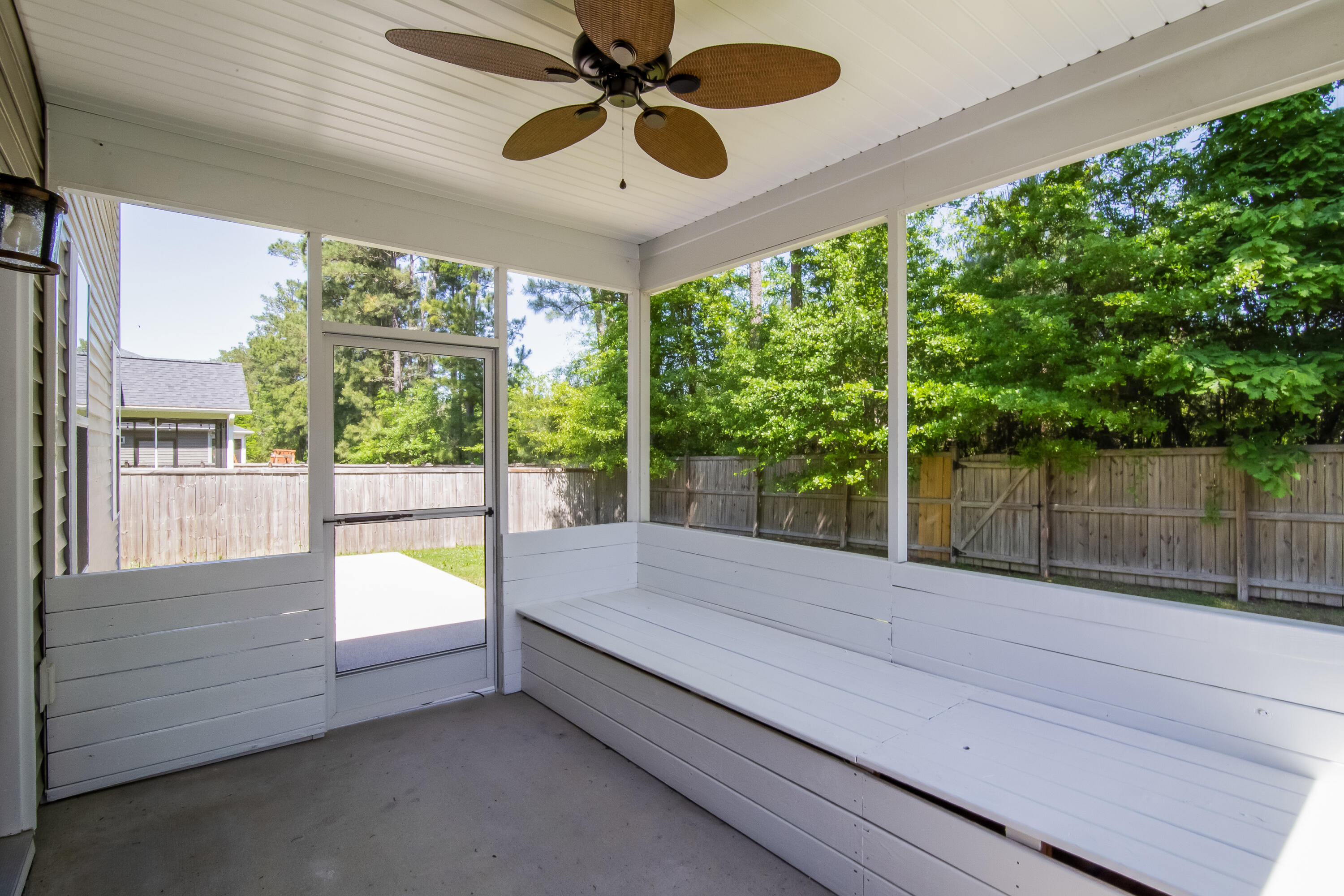 167 Meadow Wood Road Summerville, SC 29486 - Photo 15 of 15 1006663.167 Meadow Wood Road - Sun Room