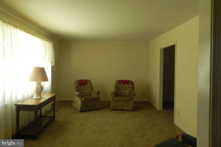 26900 Three Notch Road Mechanicsville, MD 20659 - Photo 6 of 10 Living Room