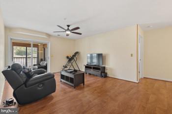 31 Lambourne Road, Unit 504 Towson, MD 21204 - Photo 14 of 35