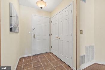 31 Lambourne Road, Unit 504 Towson, MD 21204 - Photo 5 of 35