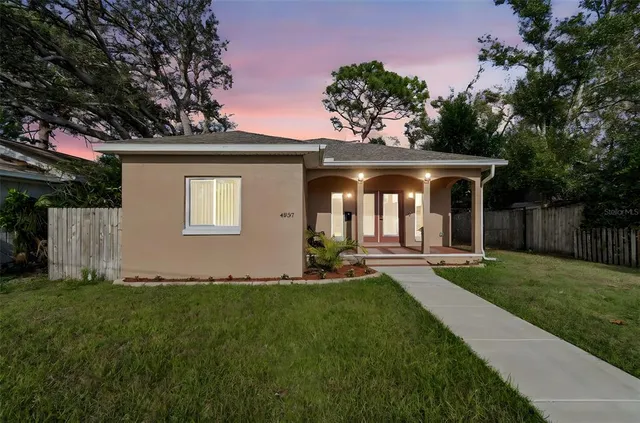 $2,400 | 4527 Haines Road North, St. Petersburg, FL 33714